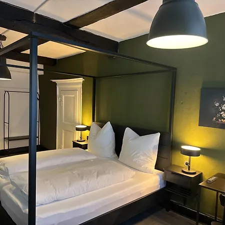 Hostaria Del Castello Hotel *